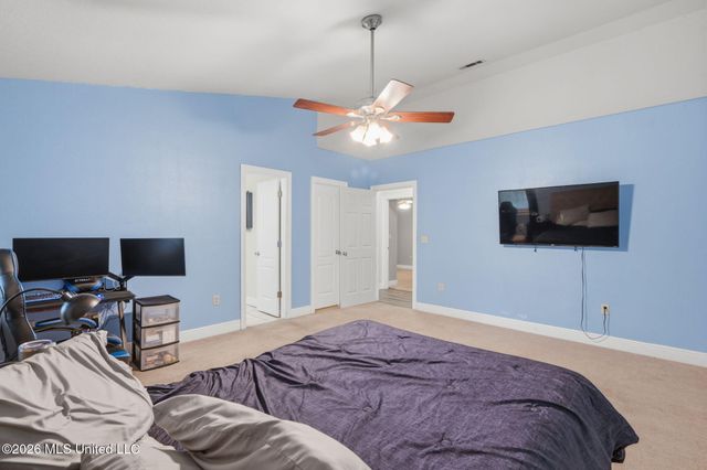 6102 Center Street, Ocean Springs, MS 39564