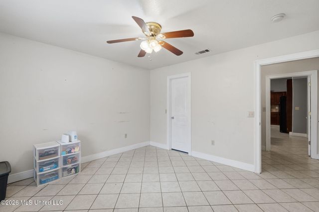 6102 Center Street, Ocean Springs, MS 39564