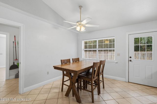 6102 Center Street, Ocean Springs, MS 39564