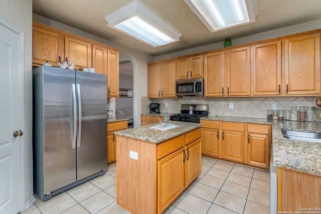 6110 KENEDY LEAF, San Antonio, TX 78253