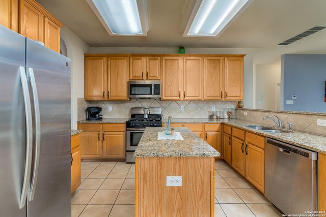 6110 KENEDY LEAF, San Antonio, TX 78253