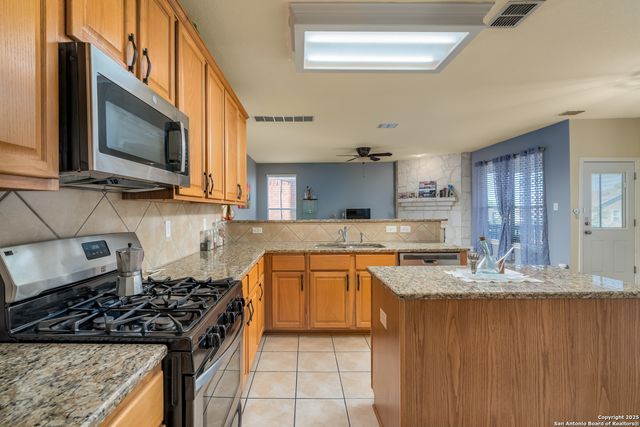 6110 KENEDY LEAF, San Antonio, TX 78253