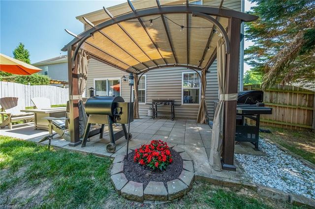 6009 Accord Court, Pfafftown, NC 27040