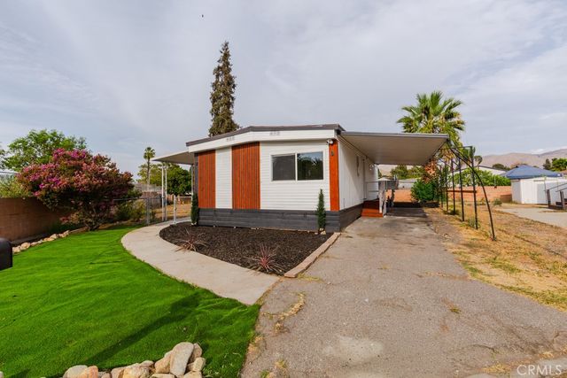 142 Sir Damas Drive, Riverside, CA 92507