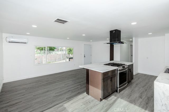 142 Sir Damas Drive, Riverside, CA 92507