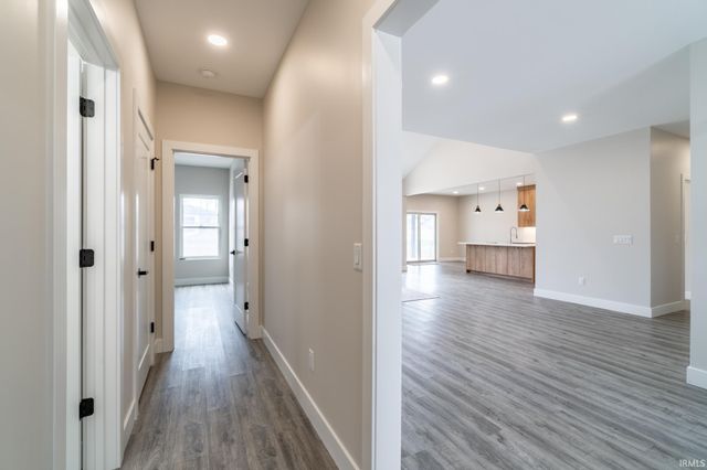 619 Sandringham Pass, Fort Wayne, IN 46845