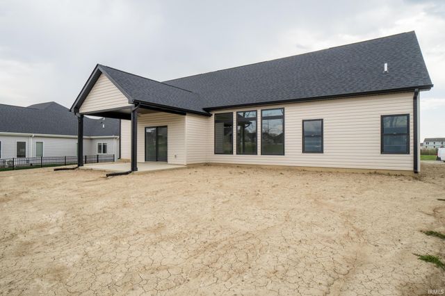 619 Sandringham Pass, Fort Wayne, IN 46845