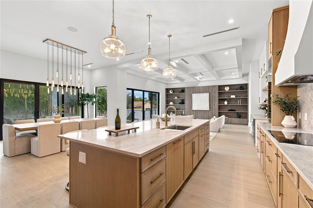Image 37 of property listing at 3615 S LIGHTNER DRIVE, Tampa, FL 33629