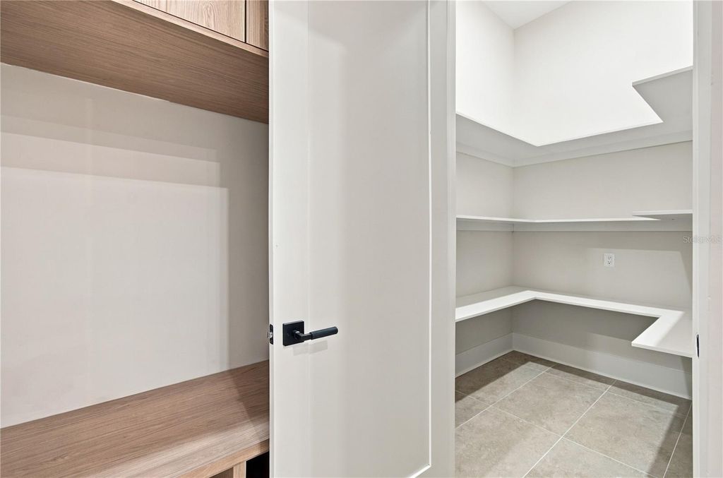 Image 45 of property listing at 3615 S LIGHTNER DRIVE, Tampa, FL 33629