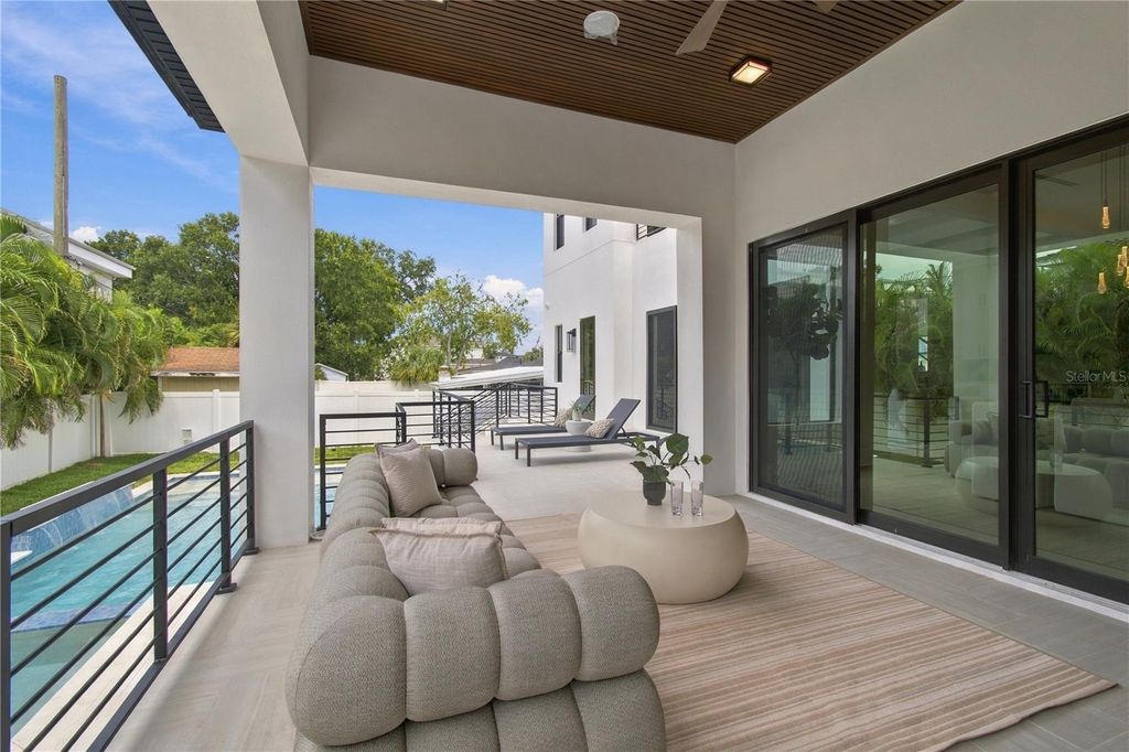 Image 90 of property listing at 3615 S LIGHTNER DRIVE, Tampa, FL 33629