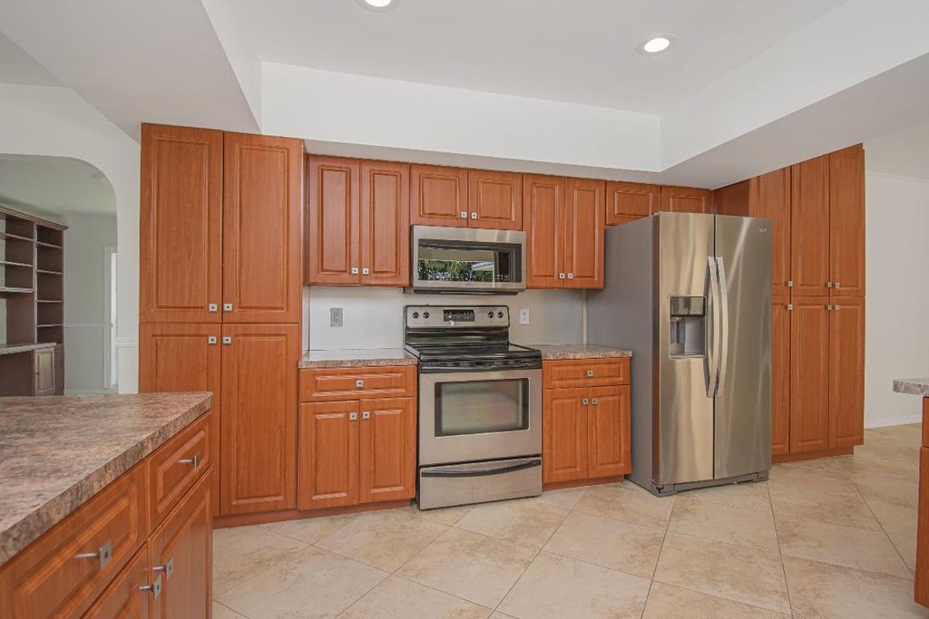 Image 13 of property listing at 6749 S Grande Drive, Boca Raton, FL 33433