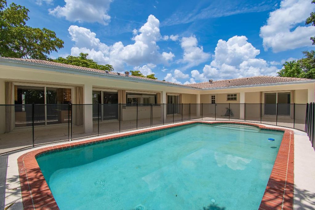 Image 31 of property listing at 6749 S Grande Drive, Boca Raton, FL 33433