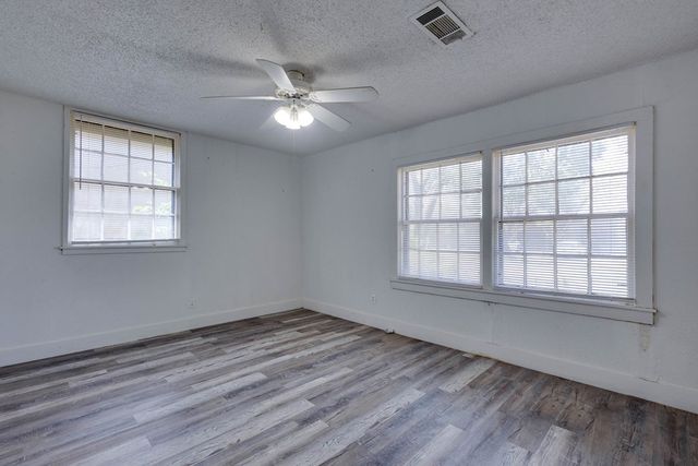 107 W 10th St, Big Spring, TX 79720