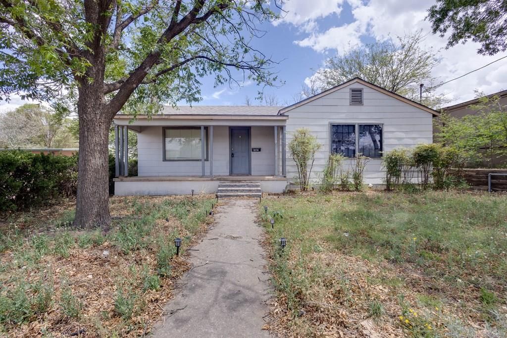 107 W 10th St, Big Spring, TX 79720