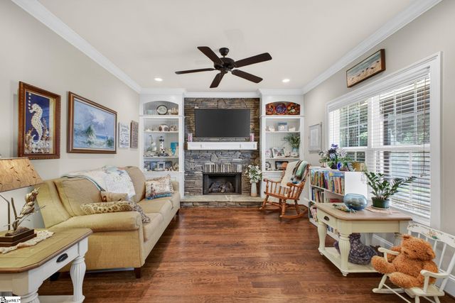 2 Fox Hunt Lane, Greer, SC 29651