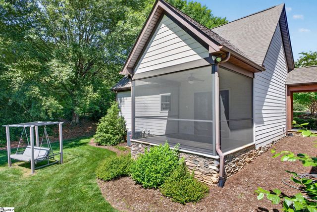 2 Fox Hunt Lane, Greer, SC 29651