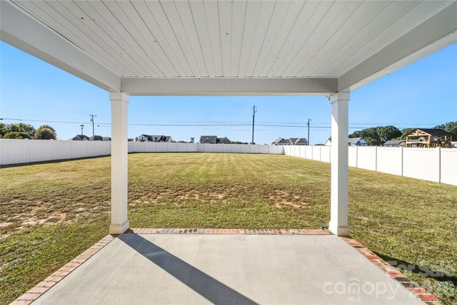 11507 Valley Oaks Lane, Stanfield, NC 28163