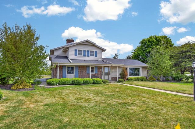 8 Steeplechase DRIVE, Racine, WI 53402