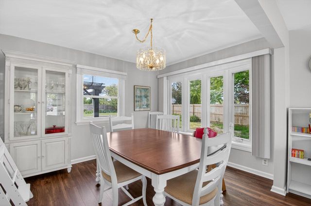 8 Steeplechase DRIVE, Racine, WI 53402