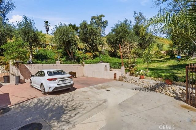 4400 Harrison Canyon, San Bernardino, CA 92404