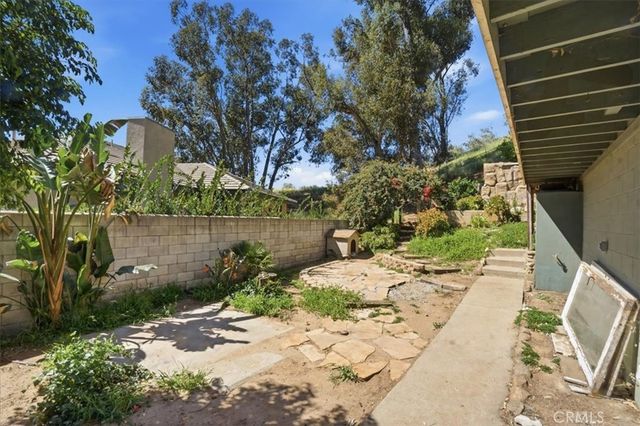 4400 Harrison Canyon, San Bernardino, CA 92404