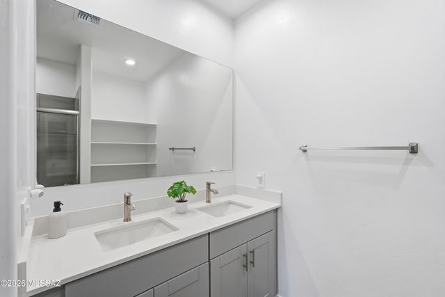 14061 E Crotalus Way, Vail, AZ 85641