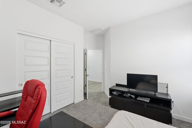 14061 E Crotalus Way, Vail, AZ 85641
