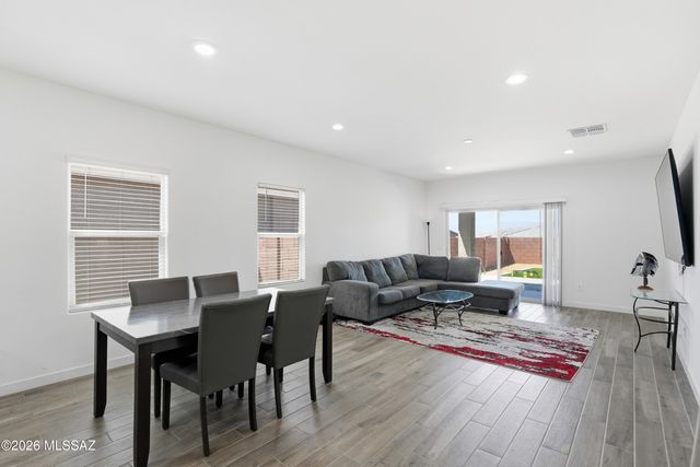 14061 E Crotalus Way, Vail, AZ 85641