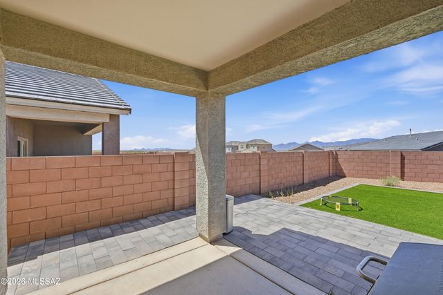 14061 E Crotalus Way, Vail, AZ 85641