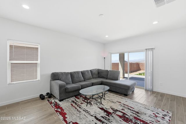 14061 E Crotalus Way, Vail, AZ 85641