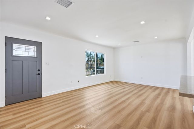 1433 N Neptune, Wilmington, CA 90744