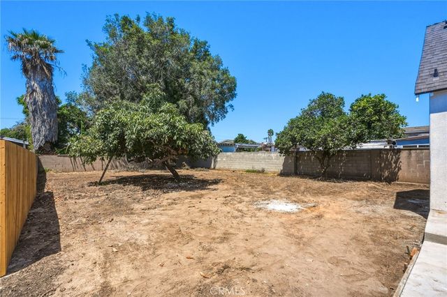 1433 N Neptune, Wilmington, CA 90744