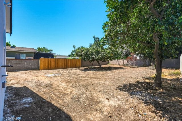 1433 N Neptune, Wilmington, CA 90744
