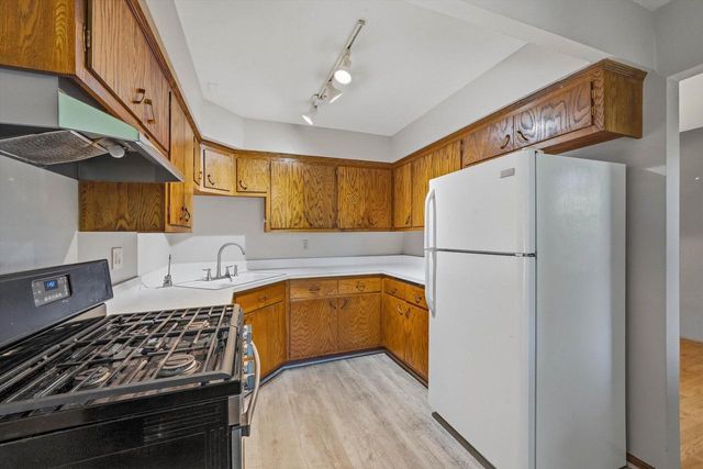 4134 W Fountain AVENUE, Brown Deer, WI 53209