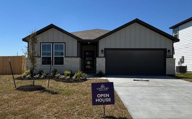 10712 Aston Court, Bryan, TX 77801