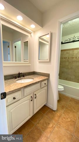109 BREAKWATER CT, Joppa, MD 21085