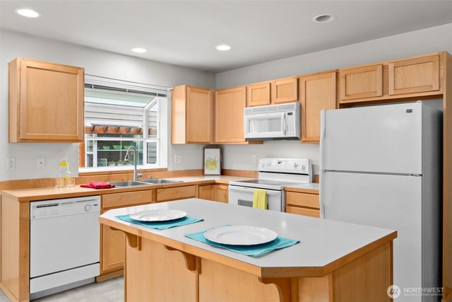 415 Yauger Way NW, Olympia, WA 98502