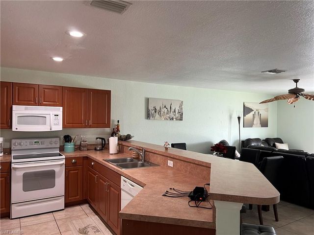 1333 SE 8th AVE 1401, Cape Coral, FL 33990