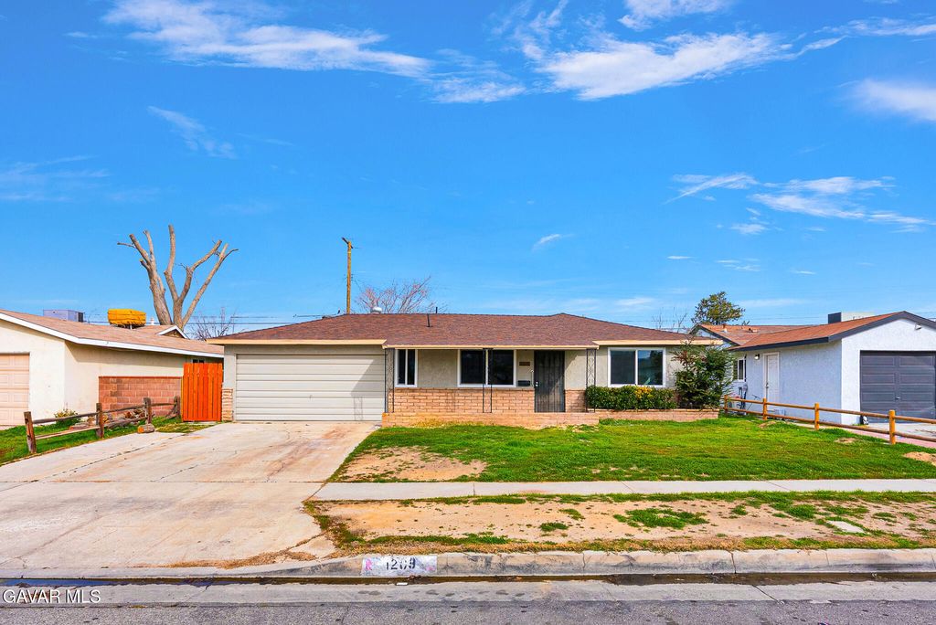 1289 Boyden Avenue, Lancaster, CA 93534