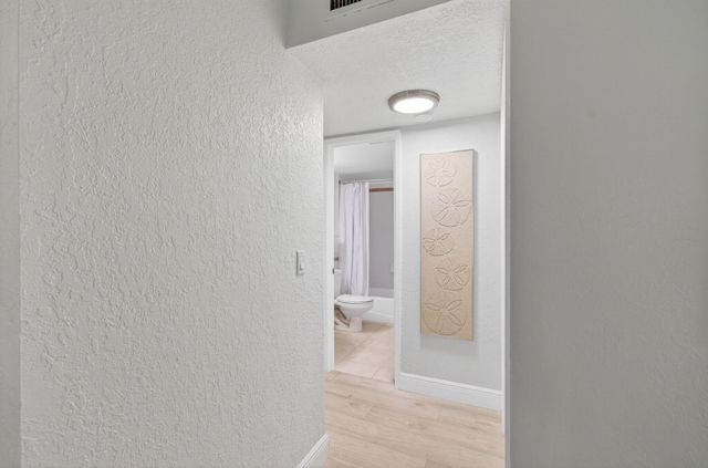 5750 Camino Del Sol 201, Boca Raton, FL 33433