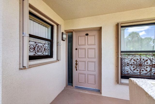 5750 Camino Del Sol 201, Boca Raton, FL 33433