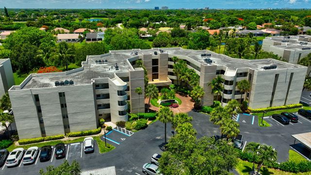 5750 Camino Del Sol 201, Boca Raton, FL 33433