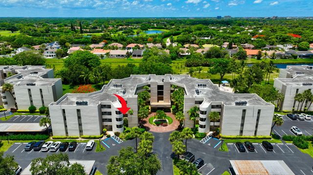 5750 Camino Del Sol 201, Boca Raton, FL 33433