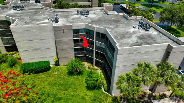 5750 Camino Del Sol 201, Boca Raton, FL 33433