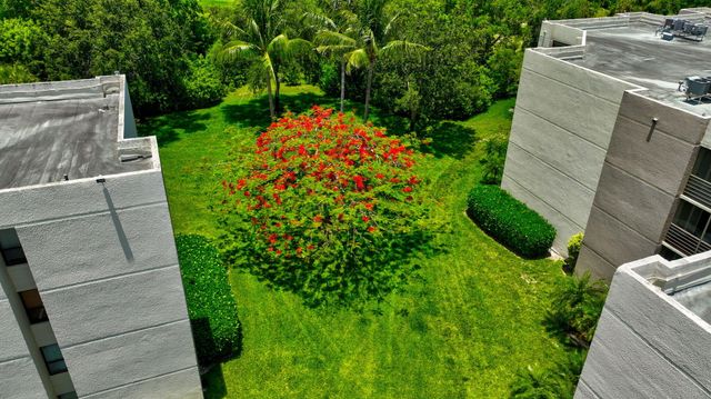 5750 Camino Del Sol 201, Boca Raton, FL 33433
