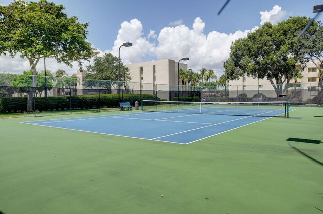 5750 Camino Del Sol 201, Boca Raton, FL 33433