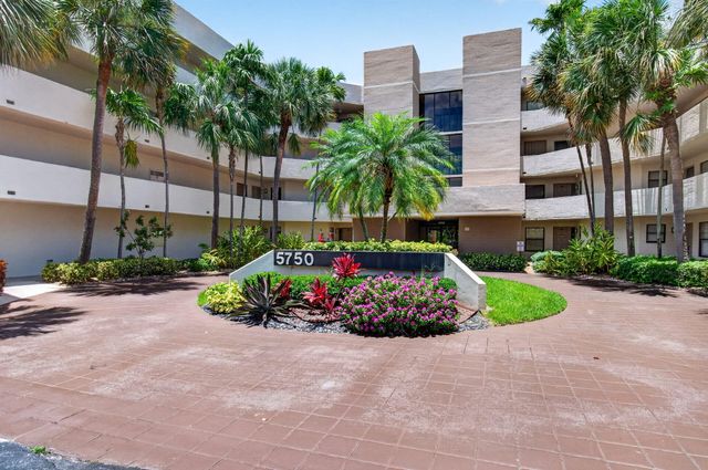5750 Camino Del Sol 201, Boca Raton, FL 33433