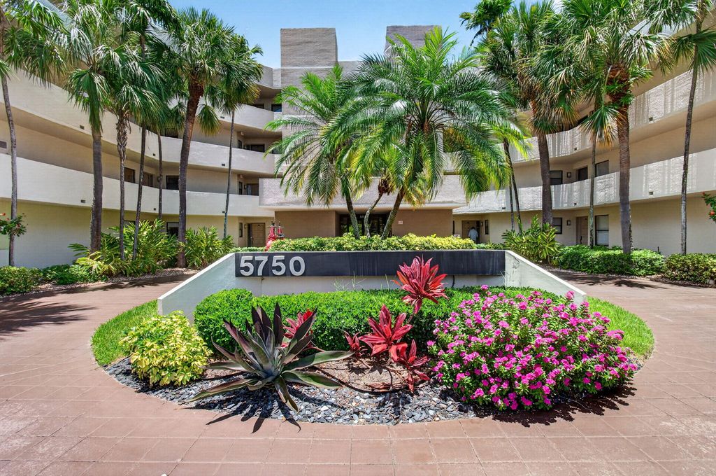 5750 Camino Del Sol 201, Boca Raton, FL 33433