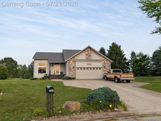 2581 Amy Court, Oxford Charter Township, MI 48371