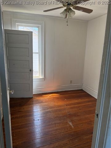 112 Park Drive, Charleston, WV 25302